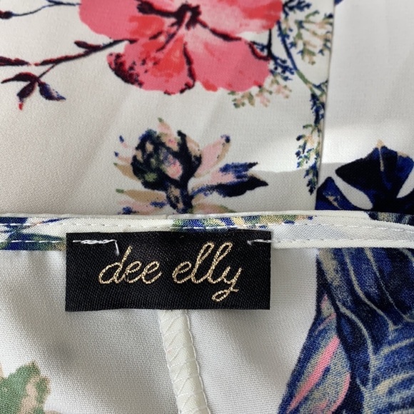 dee elly Small tie Front 3/4 sleeve blouse - Picture 5 of 9